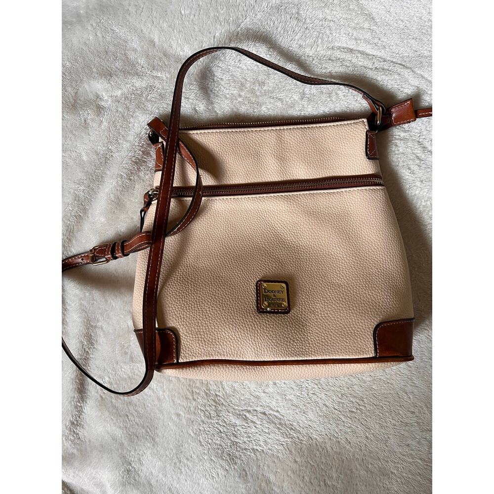 Dooney & Bourke Pebble Grain Crossbody in White Leather